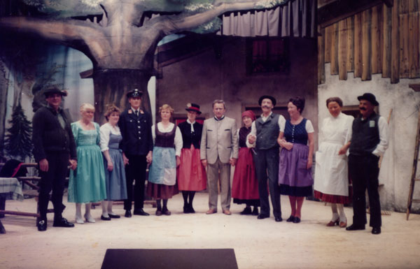 Theater_2011.08.31_1202_Veronika_1985_00.jpg