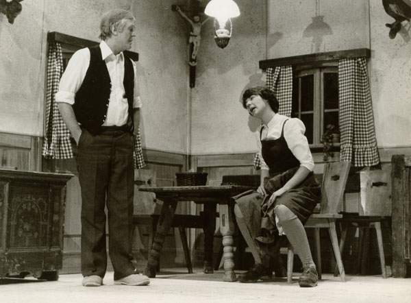Theater_2011.09.01_1305_Haarnadel_1982_04.jpg
