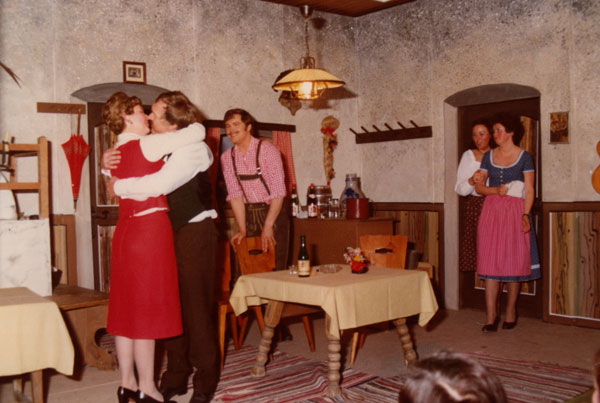 Theater_2011.09.14_2353_UhrZwolf_1977_21.jpg