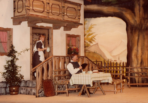 Theater_2011.09.18_1154_Veronika_1980_49.jpg