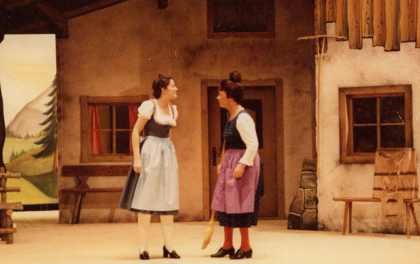 Theater_2011.09.18_1201_Veronika_1980_86.jpg